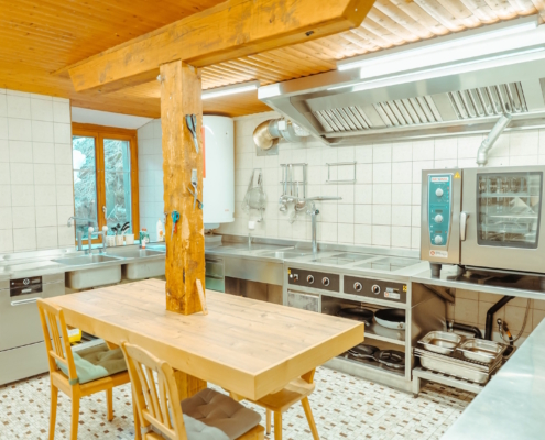 Gemeinschaftsküche Gruppenhaus Morgenrot in Zermatt